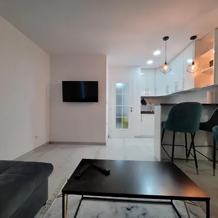 Stan M&s, Boulevard-centar Grada Apartman *